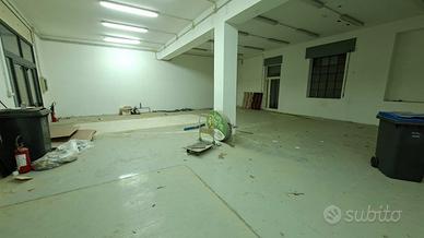 locale commerciale / artigianale 150 mq
