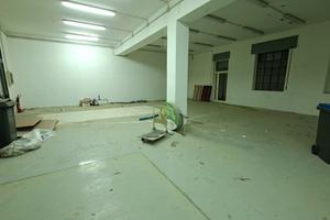 locale commerciale / artigianale 150 mq