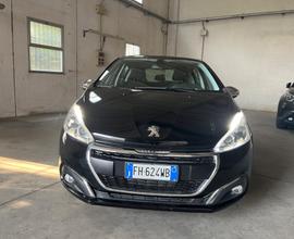 Peugeot 208 PureTech 82 5p. GPL Allure