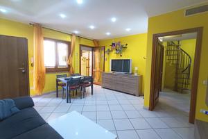 Appartamento bilivelli con posto auto