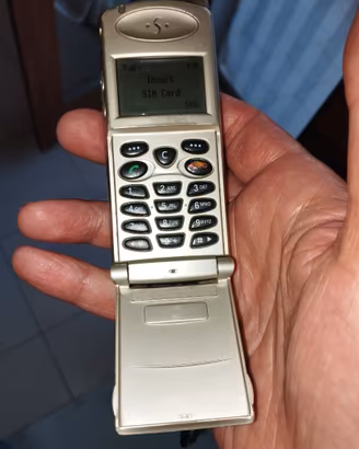 telefono da collezione samsung SGH-2400