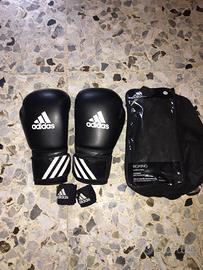 Guanti da boxe Adidas