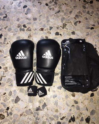 Guanti da boxe Adidas