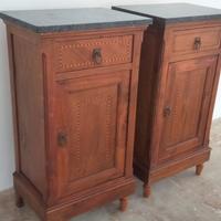 Coppia di comodini vintage intarsiati