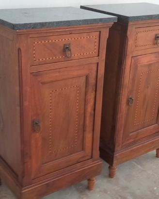 Coppia di comodini vintage intarsiati