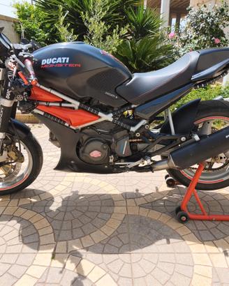 Ducati Monster 600cc