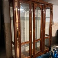 Mobile vetrina credenza ripiani salotto illuminato