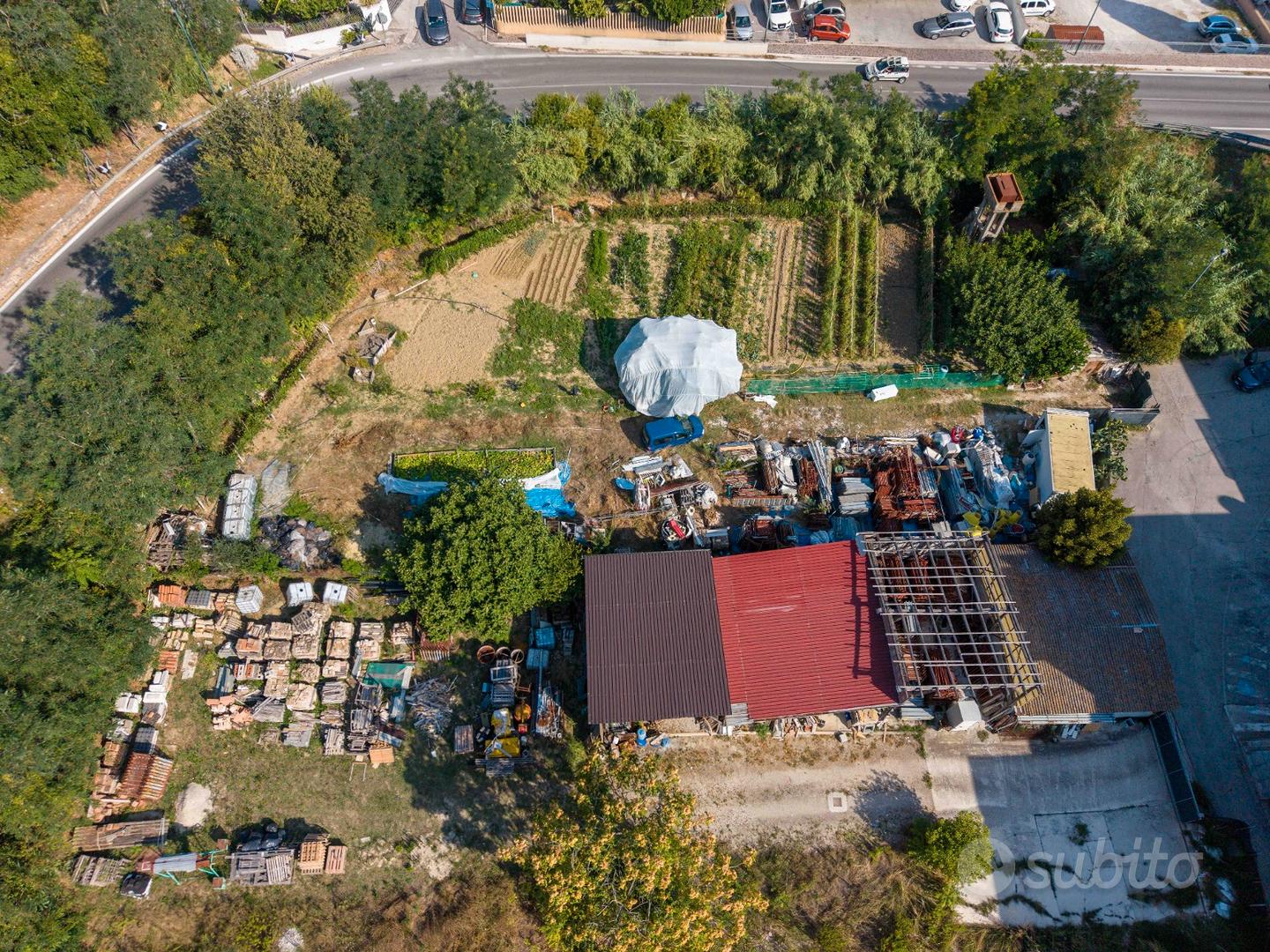 Roseto/Abruzzi - Terreno con annesso - Vista 2