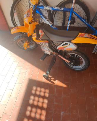 Moto elettrica per bambini