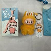 Popmart Labubu Pin for Love - Lettera Y