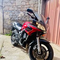 Yamaha Fazer 600