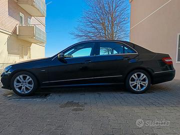 MERCEDES-BENZ E 220D BlueEFFICIENCY Avantgarde