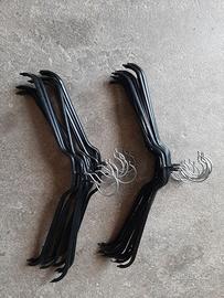 22 Attaccapanni da camice nuovi color nero in meta