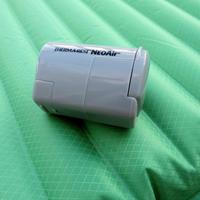 Mini pompa portatile a batteria