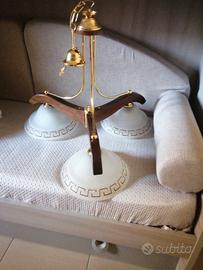 Lampadario in legno e ottone con tre lampade