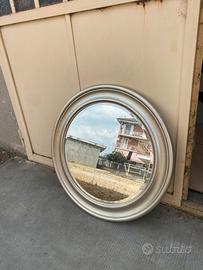 Specchio tondo