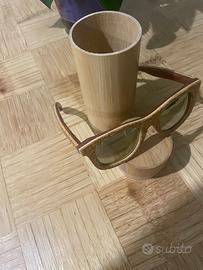 Occhiali in legno e sughero