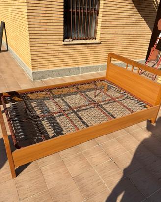 Letto una piazza e mezza