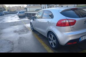 auto kia rio