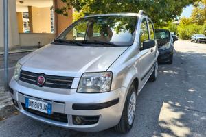€. 3900 Panda 1.200 cc. Natural Power benzina/meta