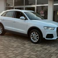 Audi Q3 2.0 TDI 120 CV Business
