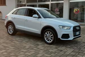 Audi Q3 2.0 TDI 120 CV Business