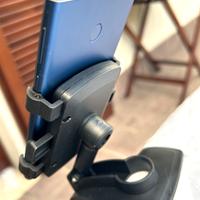 SUPPORTO CELLULARE per auto