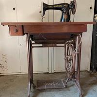 Macchina da cucire singer anni 50