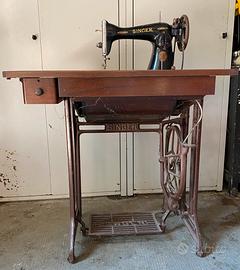 Macchina da cucire singer anni 50
