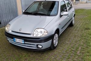Renault Clio benzina anno 2000