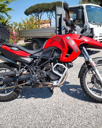 BMW F650GS bicilindrico 800cc