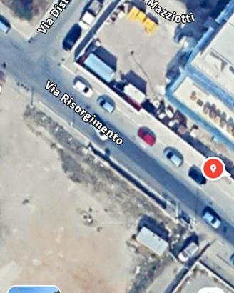 Garage in immobile centrale di nuova costruzione