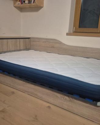 Letto una piazza e mezzo con contenitore  e doghe 