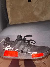 comode scarpe da tennis nuove