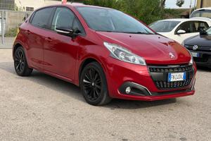 Peugeot 208 PureTech 82 5 porte Allure