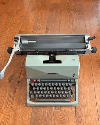 Olivetti 82  Diaspron Macchina da scrivere