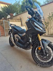 Honda XADV 750