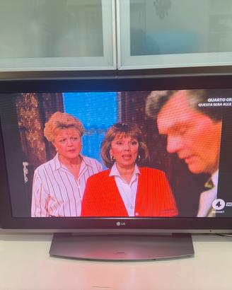 TV Plasma LG 42” – Modello 42PX4RV