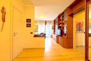 5 LOCALI A CASTEL D'AZZANO