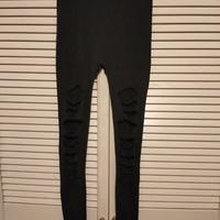 Leggins con tagli e collant