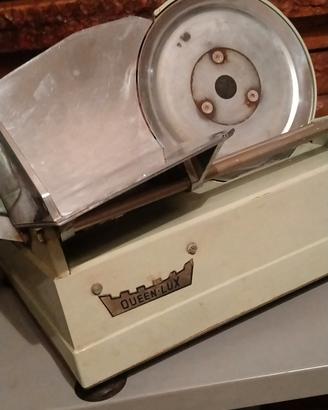 AFFETTATRICE VINTAGE