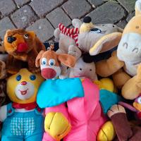 Lotto di 12 peluche