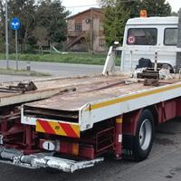 Carroattrezzi soccorso stradale carro attrezzi