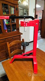 Tappatrice a colonna per tappi sintetici/sughero