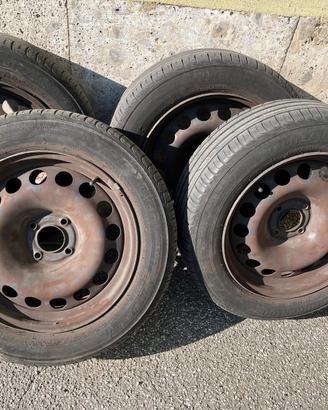 Ruote complete Peugeot 208 2008 Bridgestone