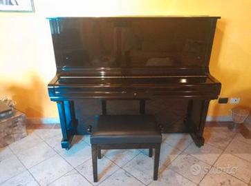 pianoforte verticale Usato come nuovo 