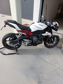Triumph street triple