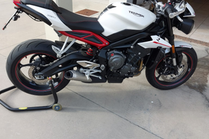 Triumph street triple