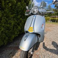 Vespa gts 300 hi tech