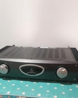 Amplificatore behringer mod. A500